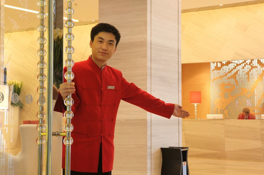 מלון Shenzhen Ramada Plaza, North Railway Station מראה חיצוני תמונה